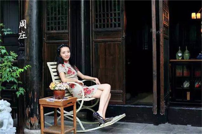 丽人游周庄，水乡美娇娘