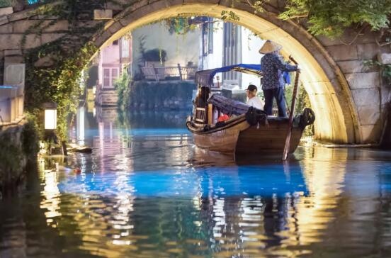 景区暂停对外开放并停止景区售票公告